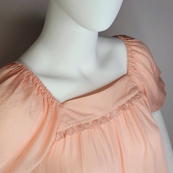 LOVE, FIRE Puff Sleeves - Picture 2 of 9